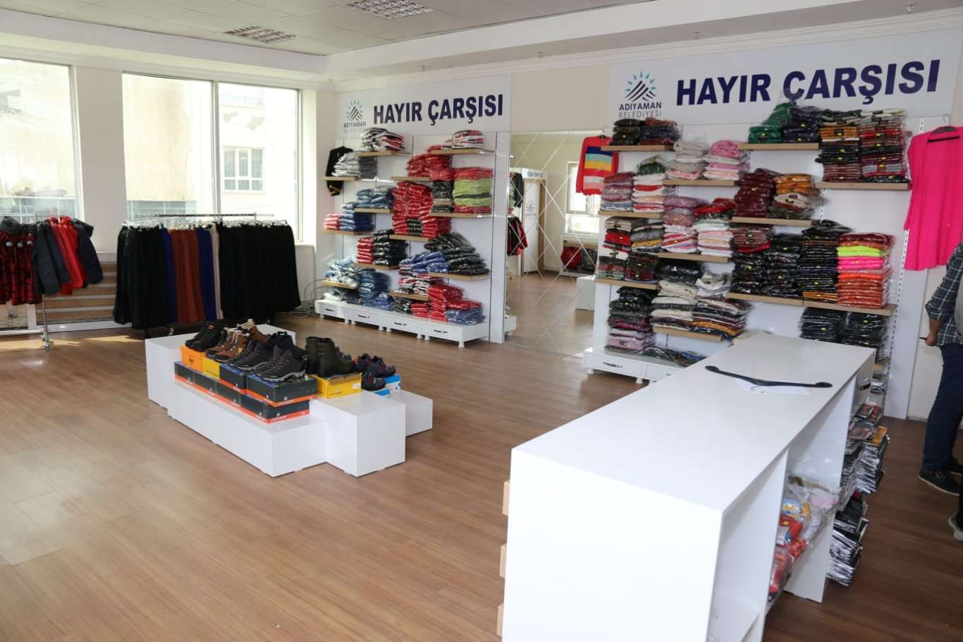 Adıyaman'da hayır çarşısı kuruldu